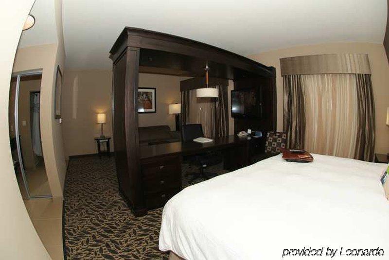Hampton Inn & Suites Bay City Pokoj fotografie